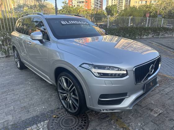 VOLVO XC90 2.0 MOMENTUM TURBO GASOLINA 4P 4X4 AUTOMÁTICO
